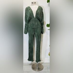 Dream Destination pant set -green